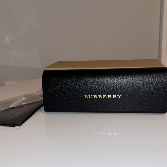 Brand new Burberry glasses. Never used or worn. Still has its certification! - Picture 4 of 6